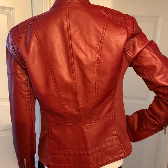Express red faux leather jacket - Picture 3 of 8